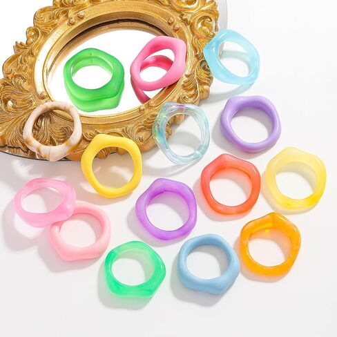 Colorful Acrylic Resin Knuckle Rings Set for Women, Chunky Leopard Print Candy-Colored Stackable Rings, Trendy Translucent Statement Ring for Everyday Party Wear Bulk Assortment in Kuwait