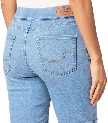 Levi Strauss Signature Gold Women Champing بالكامل على شورت برمودا (متوفر بحجم زائد) in Kuwait