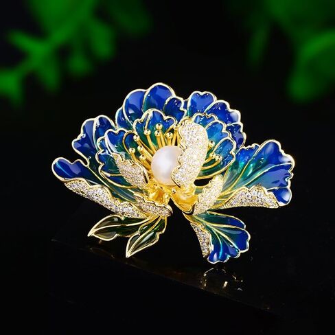 Elegant Flower Brooch Pin for Women, Stylish Vinage Crystal Pearl Rhinestones Brooches Pins Dainty Lapel Pins for Dress Accessories Jewelry in Saudi Arabia