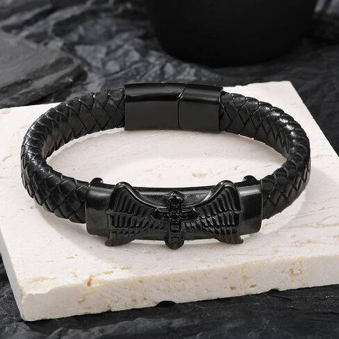 سوار جلدي للرجال ، الأسود الأسود الأسود أساور سوار الفولاذ المقاوم للصدأ هدايا مجوهرات مصنوعة يدويًا له in Kuwait