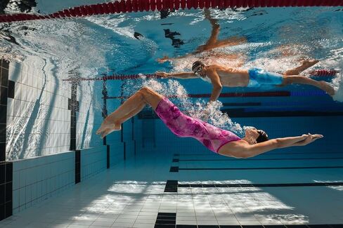 ARENA Women's Standard Closed-Back Powerskin Carbon Glide Kneeskin Racing Suit in Kuwait