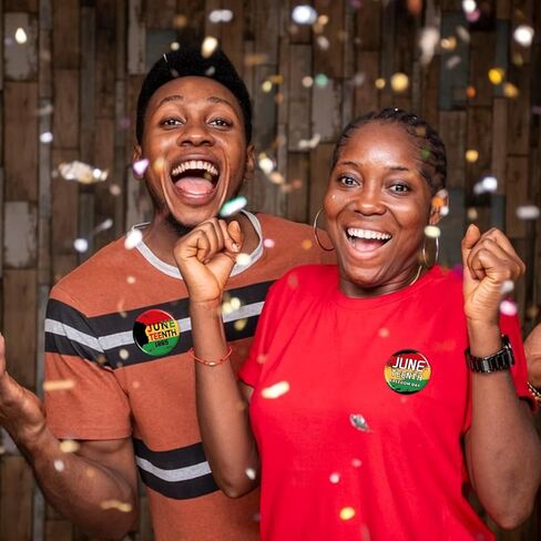 54pcs Happy Birthday Buttons Pin for Students Kids Teachers Classroom Reward Gifts Birthday Decorations Party Favors Supplies in Kuwait