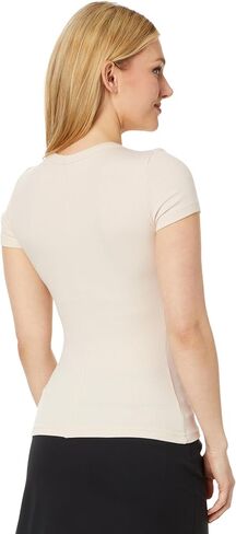 TravisMathew Women's Come Alive in Kuwait