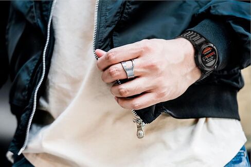 متوافق مع Fenix ​​6 Bands 22 مم من التيتانيوم سهل التركيب مع أشرطة بديلة مرصعة بألياف الكربون لـ Fenix ​​7/Fenix ​​6 Pro/Fenix ​​5/Fenix ​​5 Plus/Forerunner 935/945/Approach S60/S62، أسود in Kuwait