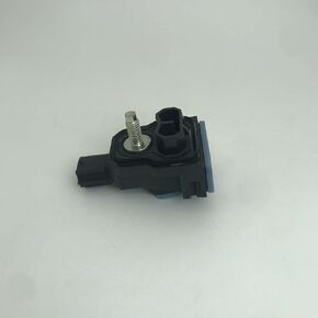 8983A-47010 468900-0010 مستشعر ضغط المثانة الفارغ الجانبي لـ: Prius ، Prius Prime (PHV) ، RX450H/350 (JPP) ، RX450HL/350L ، C-HR (JPP)