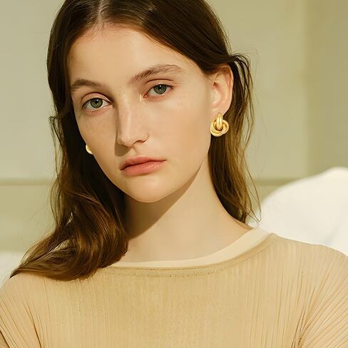 YUJIE Gold Clip On Earrings for Women Gold Plated Geometric Knot Ear Clip Chunky Door Knocker Studs Earrings Trendy Jewelry in Saudi Arabia