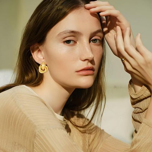 YUJIE Gold Clip On Earrings for Women Gold Plated Geometric Knot Ear Clip Chunky Door Knocker Studs Earrings Trendy Jewelry in Saudi Arabia