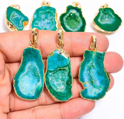 Quartz Handmade Pendant Necklaces in Gold Plated Bohemian Birthstone Pendant Attachment with Chain, Trendy Simple Jewelry Gift for Girls & Women (Green) in Saudi Arabia