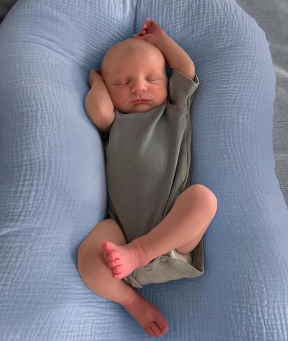 guruixu 2 Pack Muslin Baby Lounger Cover, 100% Cotton Infant Lounger Cover, Soft & Breathable Replacement Cover Fits Newborn Lounger for Baby Boys and Girls (Rainbow,Brown) in Kuwait