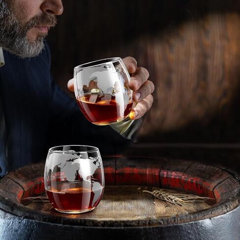 Whiskey Decanter Sets for Men, Whiskey Decanter Globe Set with 2 Etched Globe Whisky Glasses for Liquor, Bourbon, Cocktails, Vodka, Scotch liquor decanter Sets - 850ml in Saudi Arabia