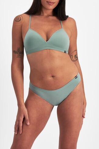 Bonds Women's Seamless Icons Hipster Underwear in Stretchy Mid Rise Fit for Women, 3-pack in Kuwait