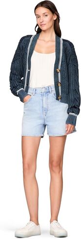 تومي جينز أمي الأم جان in Kuwait