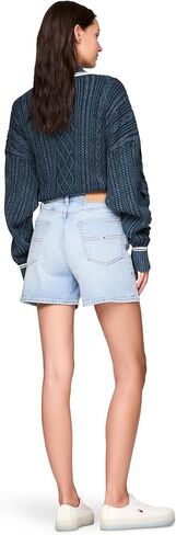 تومي جينز أمي الأم جان in Kuwait