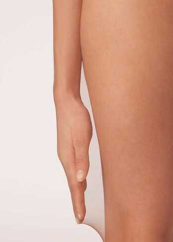 Woman's 20 Denier Sheer Matte Tights in Saudi Arabia