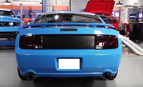 Ijdmtoy Lens Lens Chrome Reflector Full LED 3rd ضوء الفرامل المتوافق مع 2005-2009 Ford Mustang ، مدعوم من 16 بواعث حمراء ساطعة زاهية in Saudi Arabia