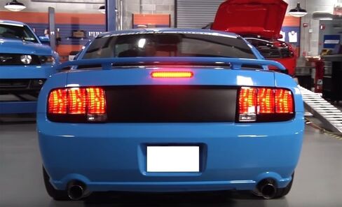 Ijdmtoy Lens Lens Chrome Reflector Full LED 3rd ضوء الفرامل المتوافق مع 2005-2009 Ford Mustang ، مدعوم من 16 بواعث حمراء ساطعة زاهية in Saudi Arabia