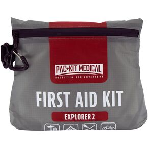 Pac-Kit Watertight Explorer 1 مجموعة الإسعافات الأولية للمشي لمسافات طويلة والتخييم والأنشطة الخارجية ، 67 قطعة