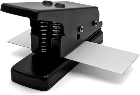 مجموعة هدايا DIY Guitar Pick Punch Mega - صانع اختيار الجيتار المتميز - تتضمن شرائط اختيار - أسود in Saudi Arabia