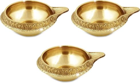 مصباح زيت نحاسي منقوش تقليديًا لحزم مصابيح الزيت Puja Kuber Deep/Diya/Puja Deepak/Deepam (عبوة من 3 قطع) in Saudi Arabia