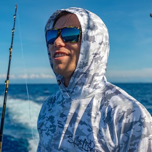 Salt Life Men's Aquatic Journey Lightweight Performance Hoodie in Saudi Arabia