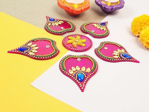 ديكورات أرضية Diwali Rangoli مصنوعة يدويًا من الأكريليك باللون الوردي لتزيين الطاولة وأحجار مرصعة بالترتر والديكور التقليدي لباب المنزل | ملصقات الحائط الأرضية RV-026 in Kuwait