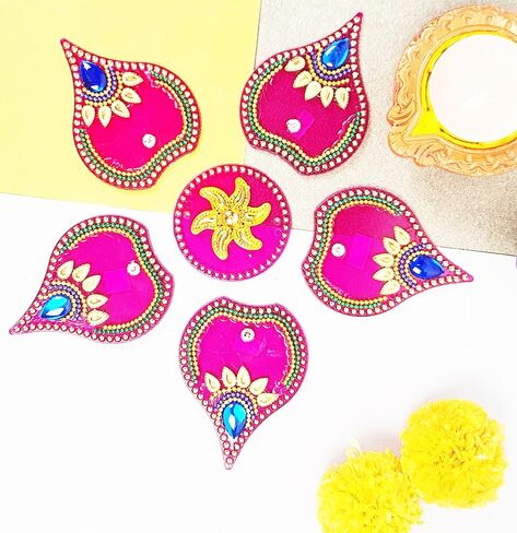 ديكورات أرضية Diwali Rangoli مصنوعة يدويًا من الأكريليك باللون الوردي لتزيين الطاولة وأحجار مرصعة بالترتر والديكور التقليدي لباب المنزل | ملصقات الحائط الأرضية RV-026 in Kuwait