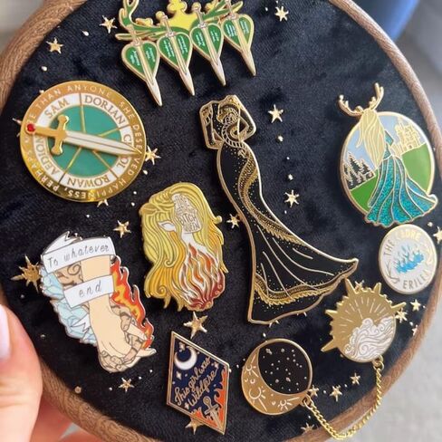 REOVE Wall Hanging Pin Collection Display Stand Enamel Pin Display Holder Display Board, Canvas Leather Embroidery Hoop for Display Pins Buttons Wall Decoration in Saudi Arabia
