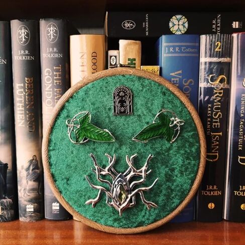 REOVE Wall Hanging Pin Collection Display Stand Enamel Pin Display Holder Display Board, Canvas Leather Embroidery Hoop for Display Pins Buttons Wall Decoration in Saudi Arabia