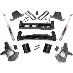 طقم رفع Rough Country 7.5 بوصة مع دعامات N3 لـ 2007-2013 Chevy/GMC 1500 2WD - 26331