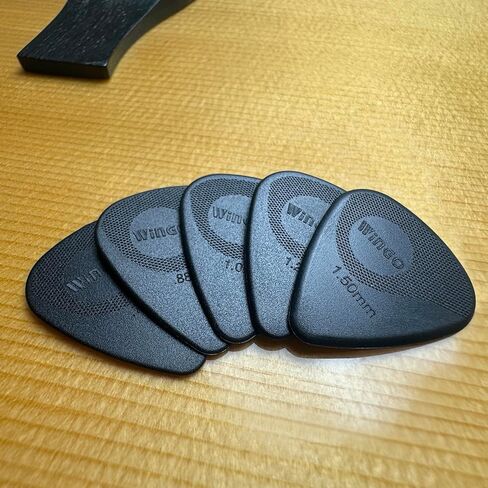 أعواد جيتار WINGO مع قبضة مختومة، 5 قطع، أعواد غير قابلة للانزلاق قياسية 1.25 مم باللون الأزرق، لباس الجيتار الكهربائي الصوتي. in Kuwait