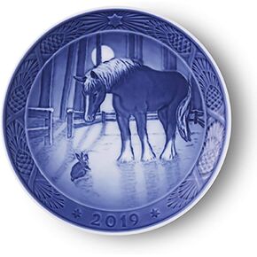 1027165 Collectible 2019 Christmas Plate