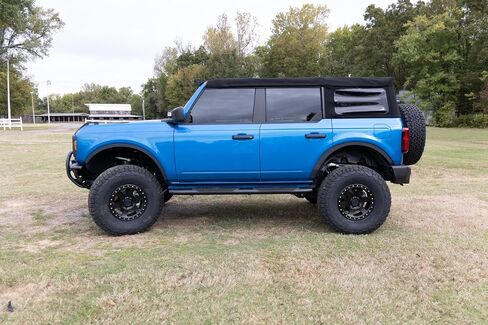 حذف حاجز مضيئة من Rough Country لسيارة Ford Bronco 2021-2024 - 51061 in Saudi Arabia