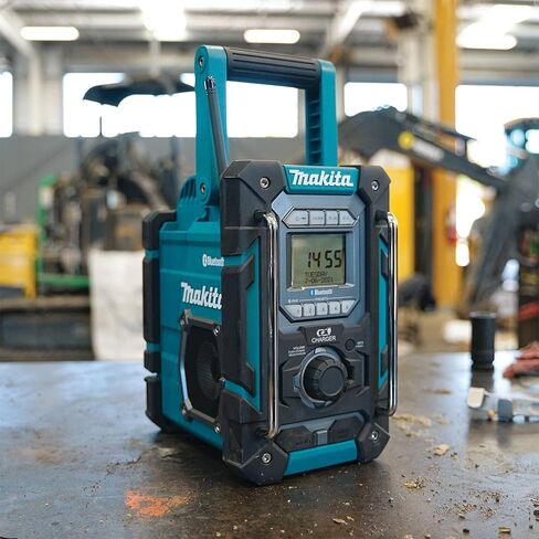 Makita XRM10 18V LXT® / 12V max CXT® Lithium-Ion Cordless Bluetooth® Job Site Charger/Radio, Tool Only in Kuwait