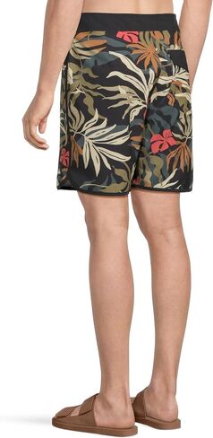 Quiksilver Men's Surfsilk Scallop 19 Boardshorts in Saudi Arabia