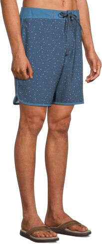 Quiksilver Men's Surfsilk Scallop 19 Boardshorts in Saudi Arabia