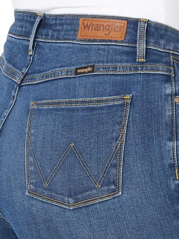 بنطلون جينز نسائي من Wrangler ذو ارتفاع عالٍ وقصة مستقيمة in Kuwait