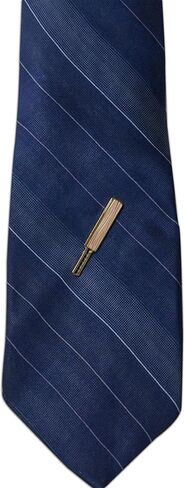 Novel Merk Cricket - Sports Coach & Player Lapel Pin, Hat Pin & Tie Tack Set - with Clutch Back in Saudi Arabia