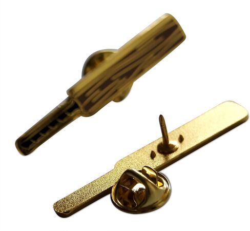 Novel Merk Cricket - Sports Coach & Player Lapel Pin, Hat Pin & Tie Tack Set - with Clutch Back in Saudi Arabia