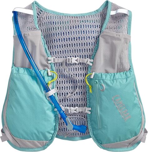 سترة CamelBak النسائية للجري مع مثانة ترطيب 50oz in Saudi Arabia