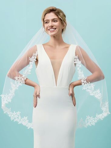 Bridal Veil 1 Tier Lace Wedding Veil With Metal Comb Veils for Women Wedding in Kuwait