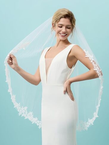 Bridal Veil 1 Tier Lace Wedding Veil With Metal Comb Veils for Women Wedding in Kuwait