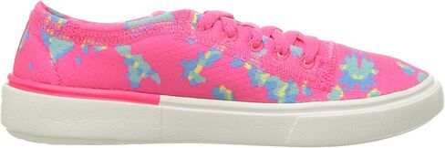 حذاء رياضي نسائي من Under Armour مطبوع عليه عبارة "Pre School Kickit2" in Kuwait