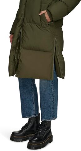Levi's Women's Cloud Puff Hooded Midlength Puffer Jacket in Saudi Arabia