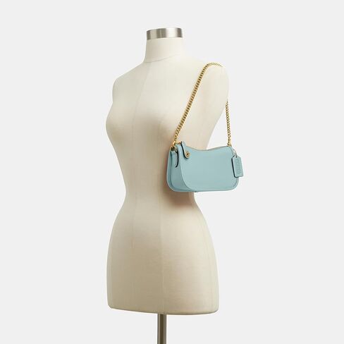 Coach Swinger Bag 20 in Saudi Arabia
