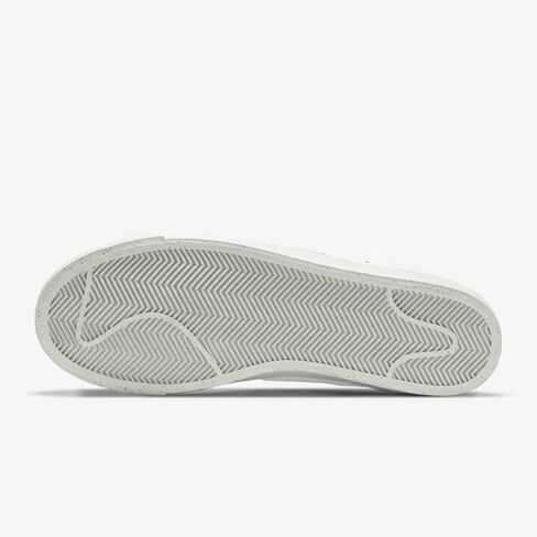 Nike Womens Blazer Mid 77 CZ4627 100 LX White - Size 7W in Saudi Arabia