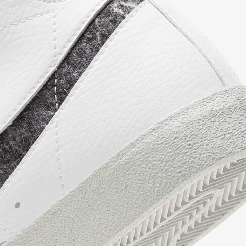 Nike Womens Blazer Mid 77 CZ4627 100 LX White - Size 7W in Saudi Arabia
