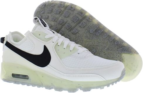 Nike Men's Sneaker in Saudi Arabia