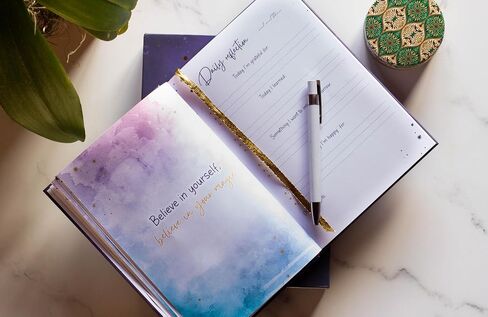 THE WONDERFUL GRATITUDE JOURNAL - Original Gratitude Journal, cultivate a positive mindset. Hard Cover, stamping gold, quality paper,gold bookmark strip, , weekly motivational messages, daily habits of self- reflection, gratitude and affirmation. in Saudi Arabia