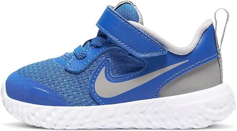 حذاء الجري المدرسي Revolution 5 Grade للجنسين من Nike، رمادي رائع/بلاتيني نقي-رمادي داكن، 4 سنوات عادي للأطفال الكبار في الولايات المتحدة in Saudi Arabia