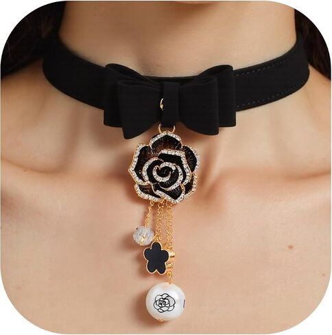 Gothic Leather collar for Women with Lock Detachable Choker Necklace Black in Saudi Arabia